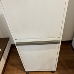 ゴミ箱の画像