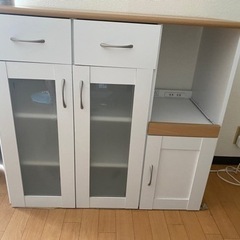 【再掲示】食器棚 