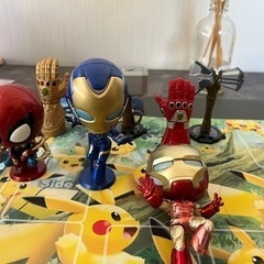 アベンジャーズ　ガチャガチャ