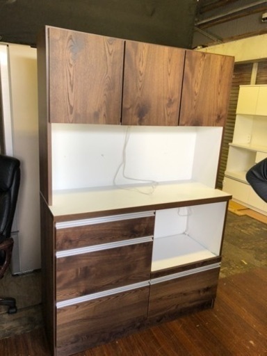 北九州市内配送無料　食器棚など