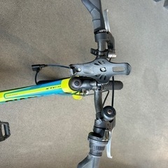 自転車 マウンテンバイクの画像