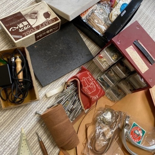 レザークラフトの道具