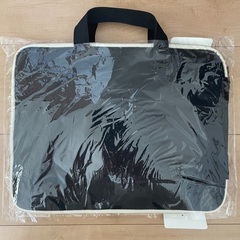 バッグ　LIHITLAB 未使用　PCカバンの画像
