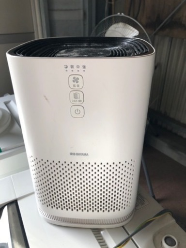 配送可能　保証付き IRIS 空気清浄機10畳 IAP-A25-W