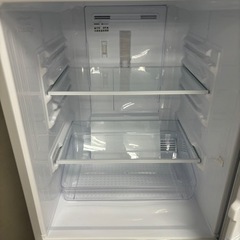 家電 【SHARP】冷凍冷蔵庫 137L 2ドア つけかえどっちもドア シルバー系 2020年製の画像