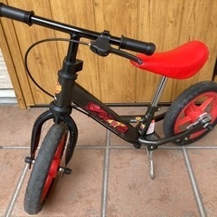 【さらに値下げ】カーズモデル　ストライダー