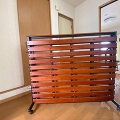 美品　セミダブル すのこ折りたたみベッド 