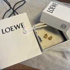 ロエベ風ピアス