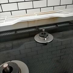 値下げ タワー山崎実業 排気口カバーと75cmラックの画像