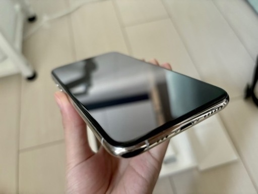【美品】iPhoneXS 256GB シルバー SIMフリー