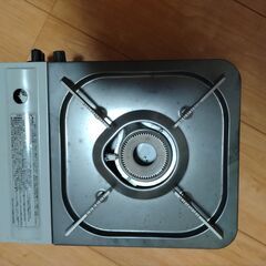 カセットコンロ+ガスボンベ18本の画像