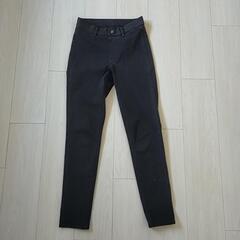 5/18まで　ユニクロ　パンツ
