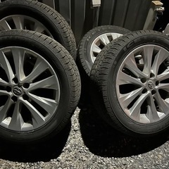 車のパーツ タイヤ、ホイール