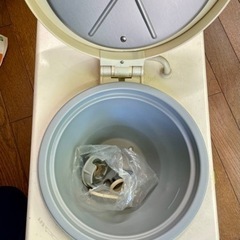 蒸す・つく・こねるの１台３役 餅付き機 パン作りにもの画像