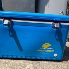 アウトドア　水　クーラーボックス　水色　ブルー　昭和レトロの画像