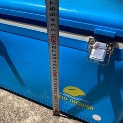 アウトドア　水　クーラーボックス　水色　ブルー　昭和レトロの画像