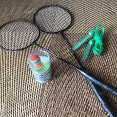 バドミントンのラケットと縄跳びの縄（決まりました）