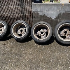 車のパーツ タイヤ、ホイール