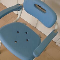 介護用折りたたみシャワーチェアの画像