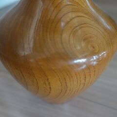 木製壺の画像