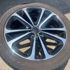 車のパーツ タイヤ、ホイール