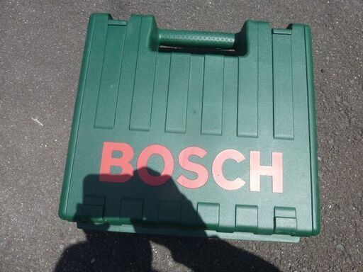 BOSCHのインパクトドライバーです、10回位使用。