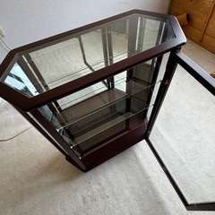 家具 収納家具 ガラスキャビネットの画像