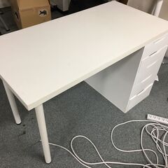 ～ IKEAのシンプルデスク / オフィスや塾、ご家庭の学習机と...