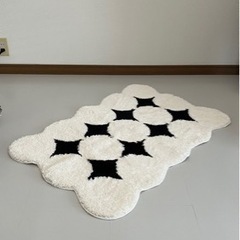 【未使用】ラグ【元値¥6,740】