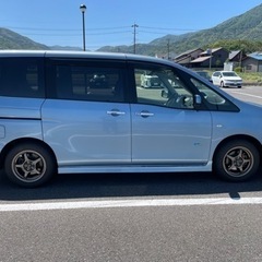 25年式、日産セレナ 希少装備 クロスギア S-ハイブリッド 防水シート車検令和6年7月29日の画像