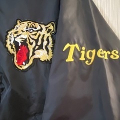 🌺阪神タイガース　　　ジャケット　Ｌサイズの画像