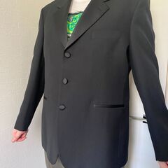 スーツ サイズ：４６（上着）を売ります