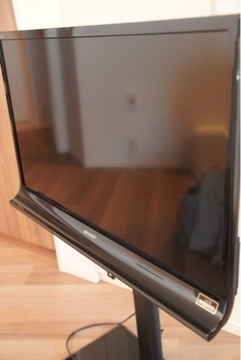 液晶テレビ　シャープ　AQUOS 32型　スタンド・リモコン付き