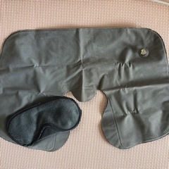 アイマスクと首枕