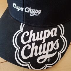 女児　Chupa Chupsのキャップ　黒　帽子の画像