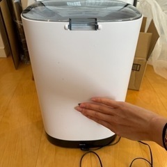 お引き渡し先決まりました🙇‍♀️自動給餌器　ペット　ペットカメラの画像