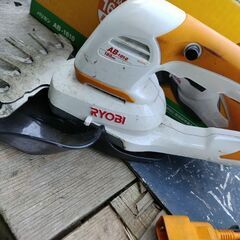 RYOBI　バリカン　芝刈り　電動