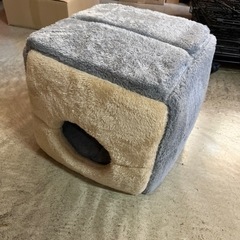 サイコロ型猫用ベッド