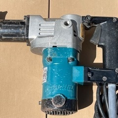 【値下げ】マキタ35mmハンマードリルHR3520 ブルポイント付き　　　　の画像