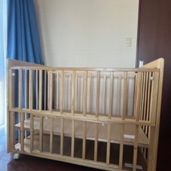 カトージ　ベビーベッドの画像