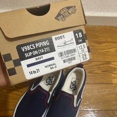 新品18センチVANSスニーカー3〜5日にお引き取り出来る方の画像