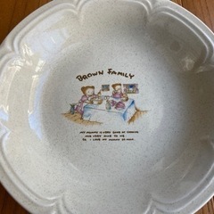 お皿5枚と保存容器3個　セットの画像