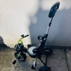 折りたたみできる三輪車