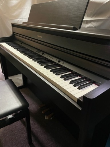 Rolandローランド HP704-DR 2019年製 中古 電子ピアノ 木製鍵盤（ハイブリッド） Roland HPシリーズ
