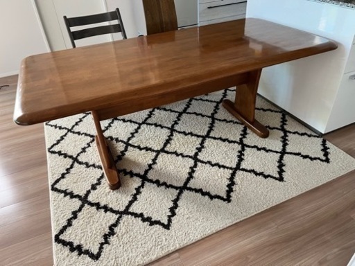 家具　ダイニングテーブル