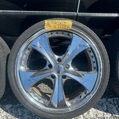 車のパーツ タイヤ、ホイールの画像
