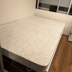 セミダブルベットの画像