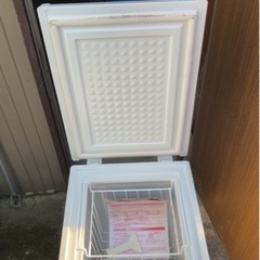 冷凍庫　家電　の画像