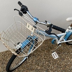 自転車 クロスバイクの画像