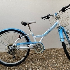 自転車 クロスバイクの画像